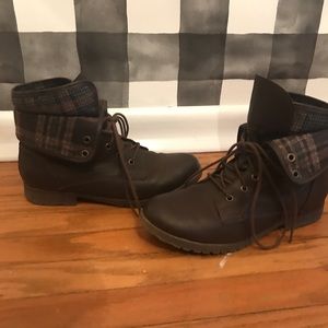 Nine West combat boots